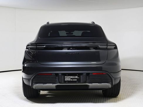 New 2025 Porsche Macan 4S Electric image 6