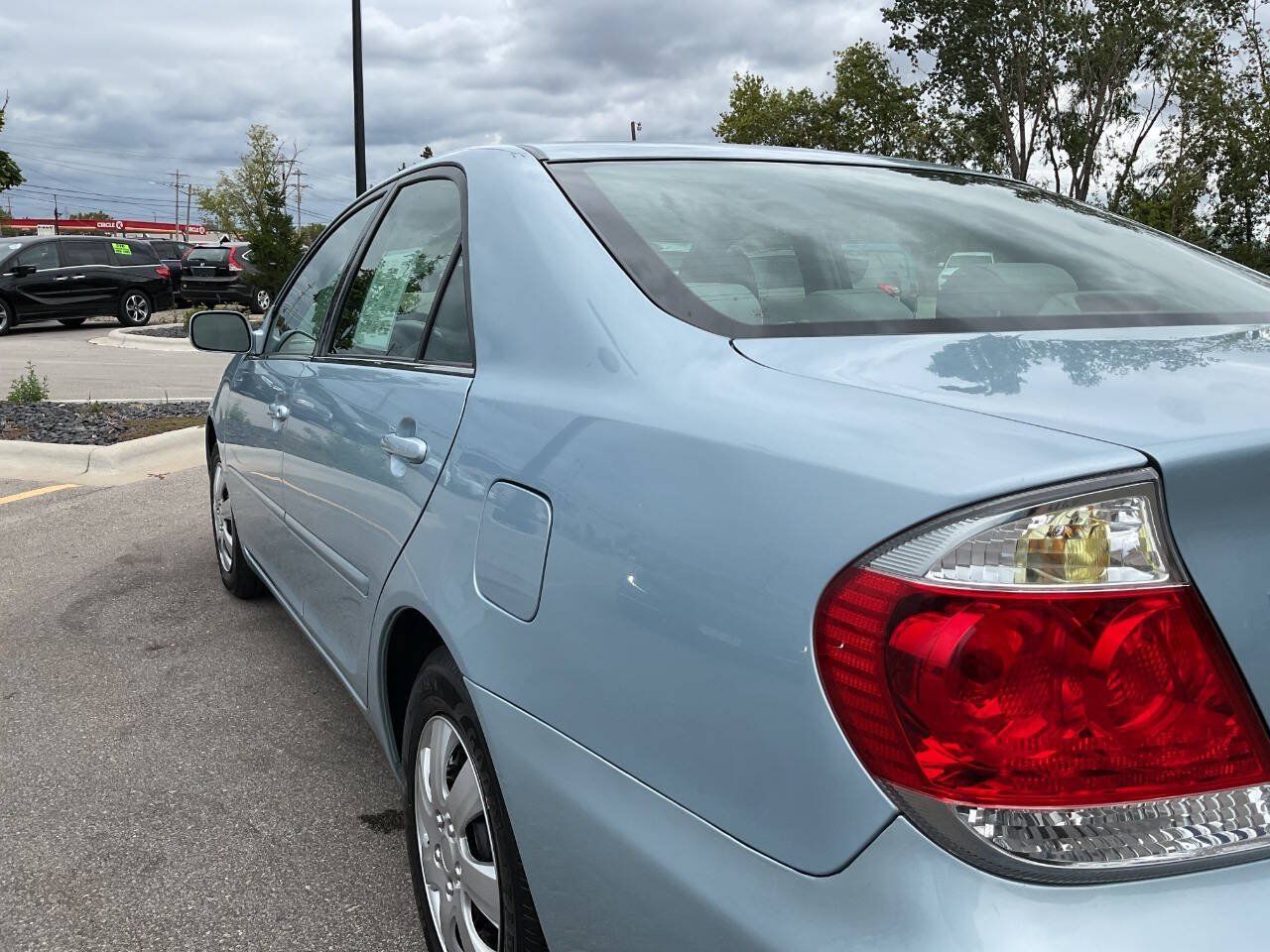 Used 2005 Toyota Camry FWD image 5