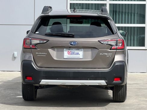 Used 2024 Subaru Outback Limited XT image 5