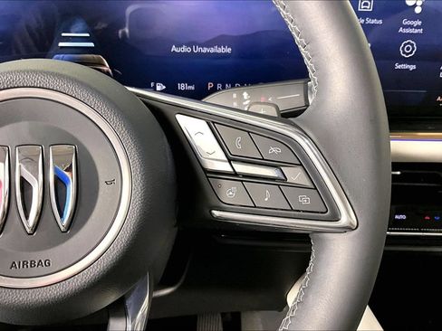 Certified 2025 Buick Envision Avenir AWD/4WD image 11