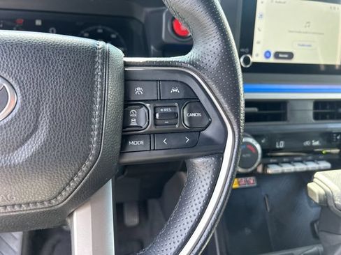 Used 2025 Toyota 4Runner TRD Off-Road AWD/4WD image 20
