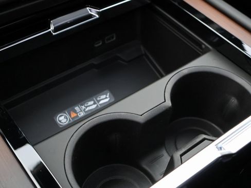 New 2026 GMC Yukon XL Denali w/ Denali Reserve Package image 37