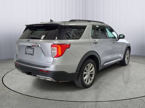 Certified 2023 Ford Explorer XLT w/ Equipment Group 202A AWD/4WD image 2