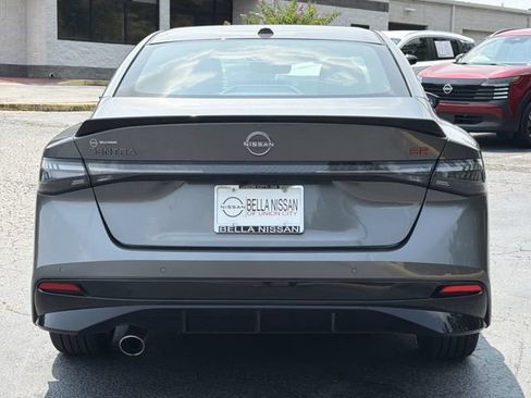 Used 2026 Nissan Sentra SR w/ SR Premium Package FWD image 4