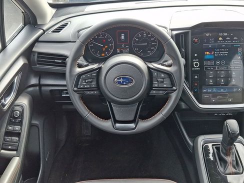 Used 2024 Subaru Crosstrek 2.5i Limited image 11