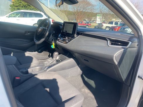 Used 2024 Toyota Corolla LE image 17