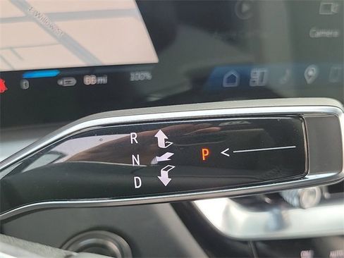 Used 2025 Cadillac Lyriq Sport image 13