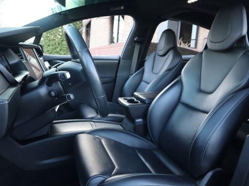 Used 2018 Tesla Model X P100D image 25