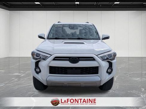Used 2022 Toyota 4Runner TRD Off-Road Premium AWD/4WD image 8