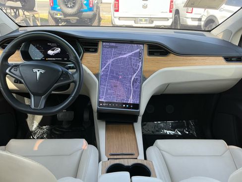 Used 2019 Tesla Model X 75D AWD/4WD image 15