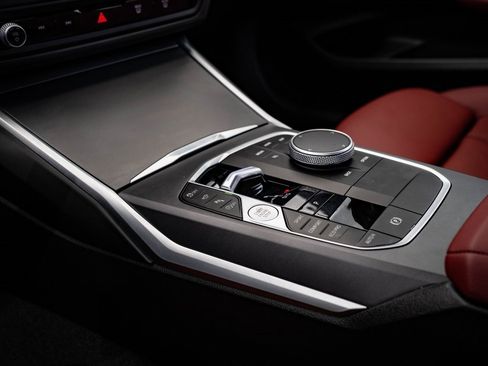 Certified 2025 BMW 230i xDrive 230i xDrive w/ Premium Package image 36