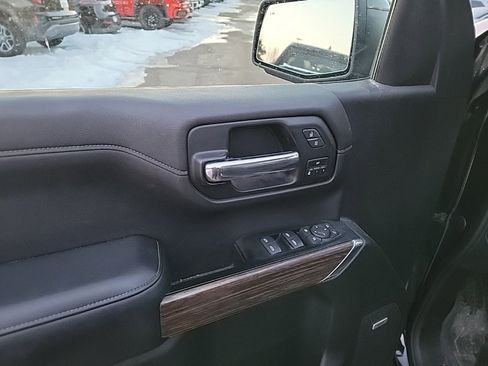 Used 2019 Chevrolet Silverado 1500 High Country image 8