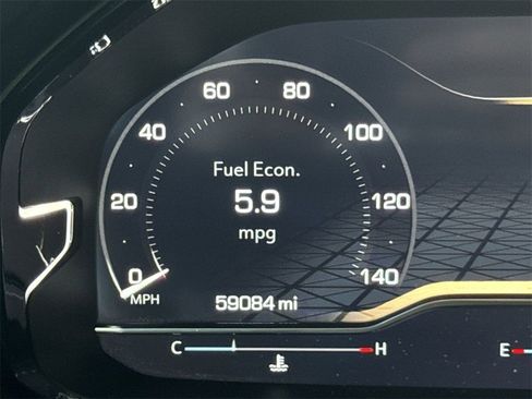 Used 2022 GMC Yukon XL Denali w/ Denali Premium Package image 12