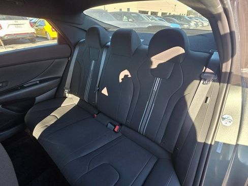 Certified 2025 Hyundai Elantra Sport image 12