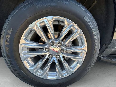 Used 2024 GMC Yukon SLT w/ SLT Premium Package RWD image 29