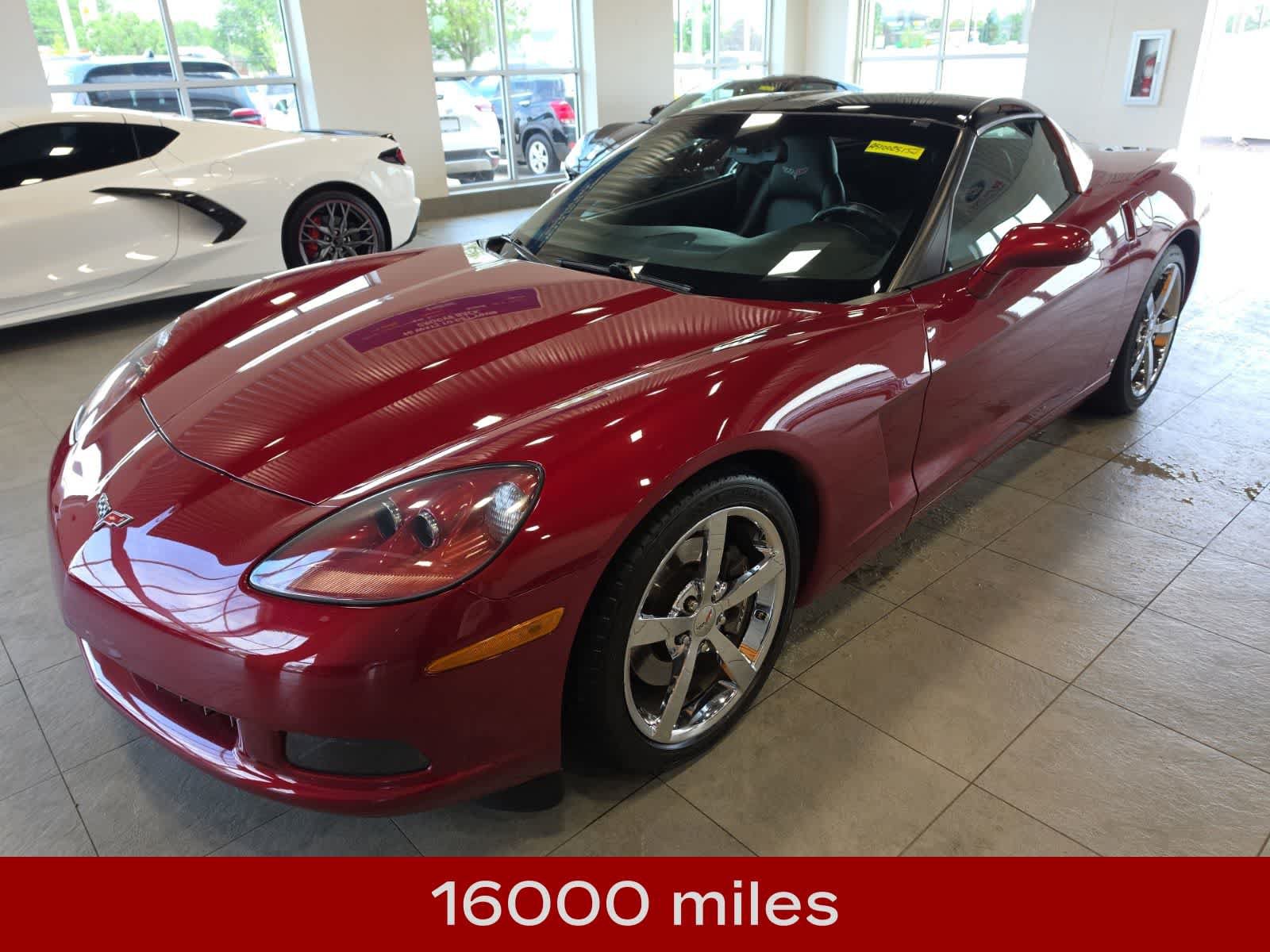 Used 2010 Chevrolet Corvette Coupe w/ Preferred Equipment Group RWD image 1