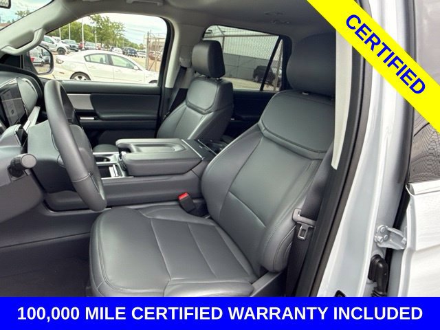 Used 2026 Ford Expedition Active AWD/4WD image 14