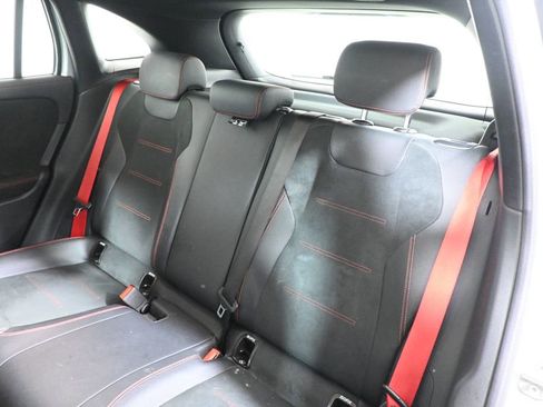 Used 2023 Mercedes-Benz GLA 35 AMG 4MATIC image 4