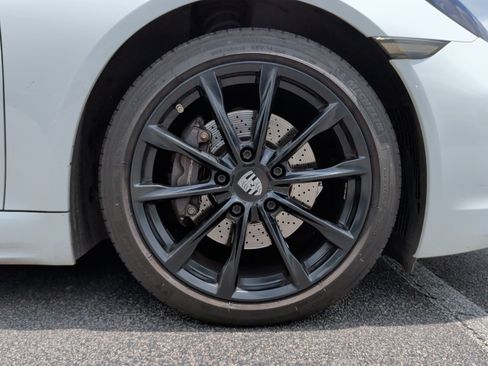 Used 2018 Porsche 718 Cayman RWD image 13