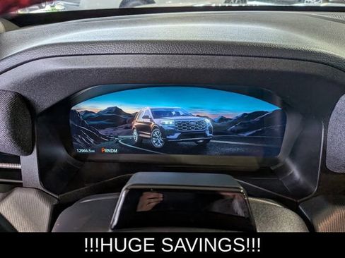 Used 2025 Ford Explorer ST AWD/4WD image 34