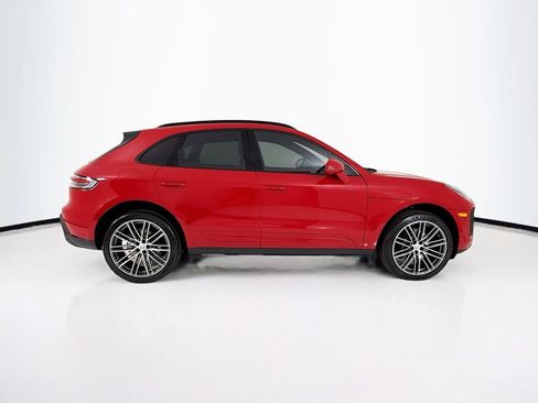 New 2026 Porsche Macan image 8