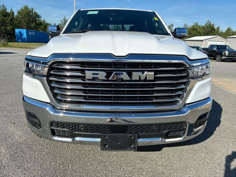 Used 2025 RAM 1500 Laramie AWD/4WD image 31