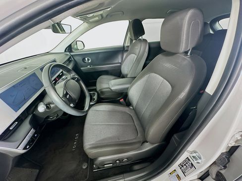 Used 2024 Hyundai Ioniq 5 SE RWD image 13