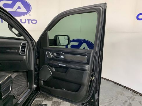 Used 2022 RAM 1500 Laramie AWD/4WD image 39