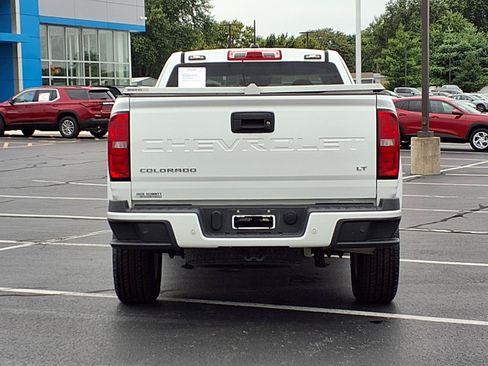 Used 2022 Chevrolet Colorado LT w/ Fleet Safety Package RWD image 27