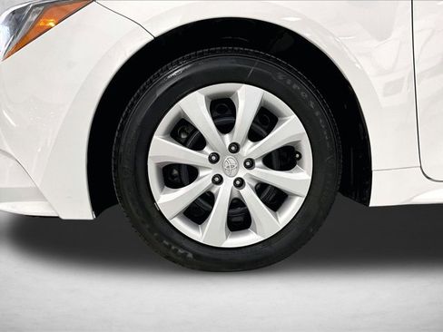 Used 2024 Toyota Corolla LE FWD image 10