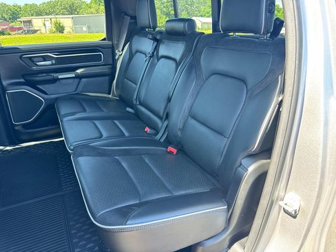 Used 2021 RAM 1500 Laramie AWD/4WD image 18