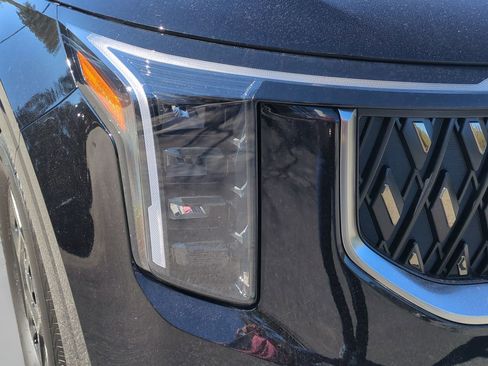 New 2026 Kia Carnival FWD image 10