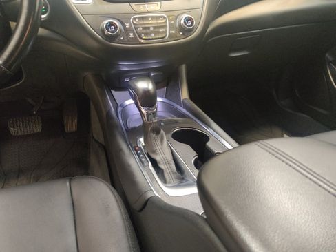 Used 2021 Chevrolet Malibu LT w/ Leather Package FWD image 26