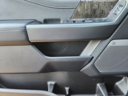 New 2026 Ford F250 Lariat w/ Black Appearance Package image 17