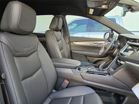 New 2026 Cadillac XT5 Luxury w/ LPO, Floor Liner Package AWD/4WD image 27