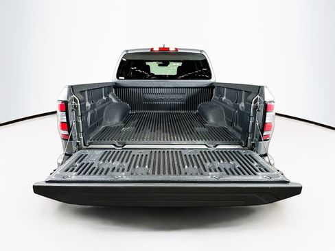 Used 2024 Nissan Frontier SV image 26