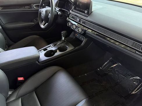 Certified 2024 Honda Civic EX-L image 19