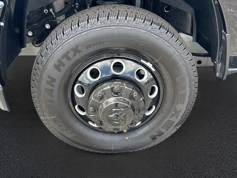 New 2026 RAM 3500 Laramie AWD/4WD image 21