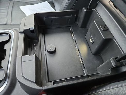 Used 2021 GMC Sierra 2500 Denali w/ Denali Ultimate Package image 29