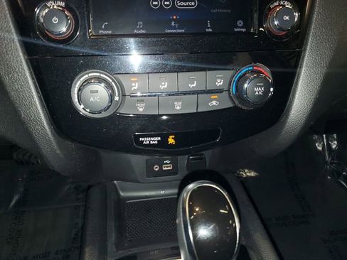 Used 2021 Nissan Rogue Sport S AWD/4WD image 19