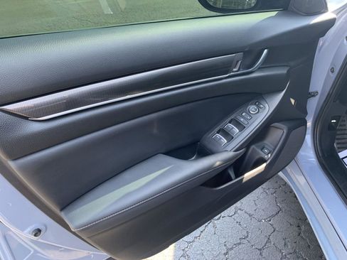 Used 2022 Honda Accord Sport image 13