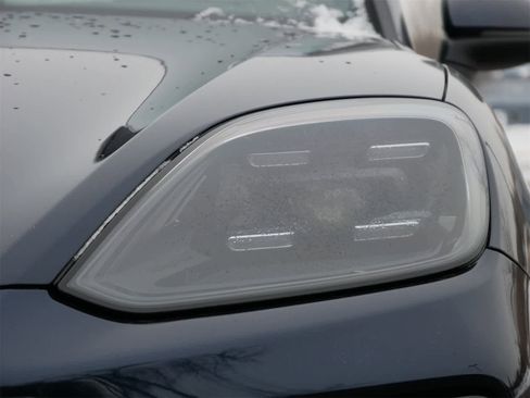 New 2026 Porsche Cayenne image 6