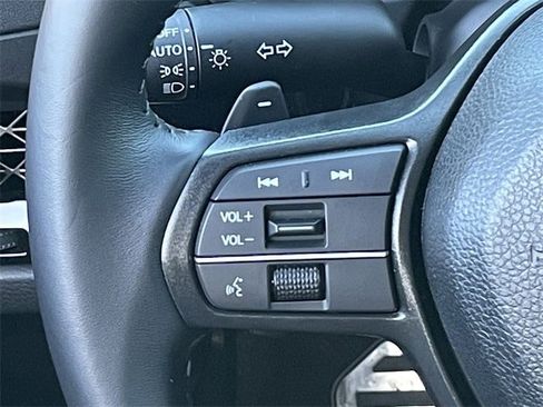 Used 2025 Honda Accord Sport image 13