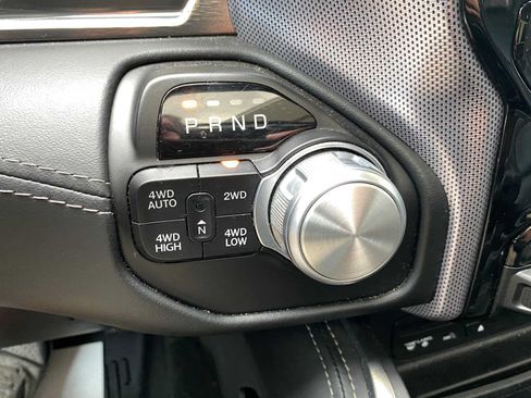 Used 2019 RAM 1500 Limited AWD/4WD image 19