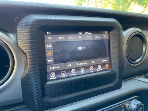 Used 2021 Jeep Gladiator Sport AWD/4WD image 57