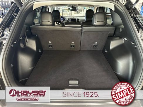 Certified 2021 Jeep Cherokee Latitude Lux w/ Comfort/Convenience Group AWD/4WD image 39