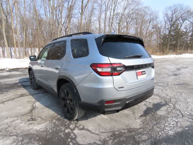 New 2026 Honda Pilot Black Edition image 4