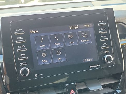 Used 2022 Toyota Camry LE FWD image 10