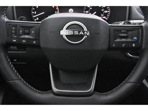 Certified 2026 Nissan Rogue SV FWD image 17
