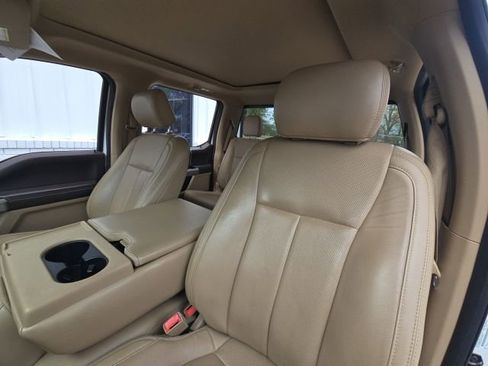 Used 2018 Ford F150 Lariat image 23